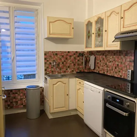 La 1 * ル・モンドール